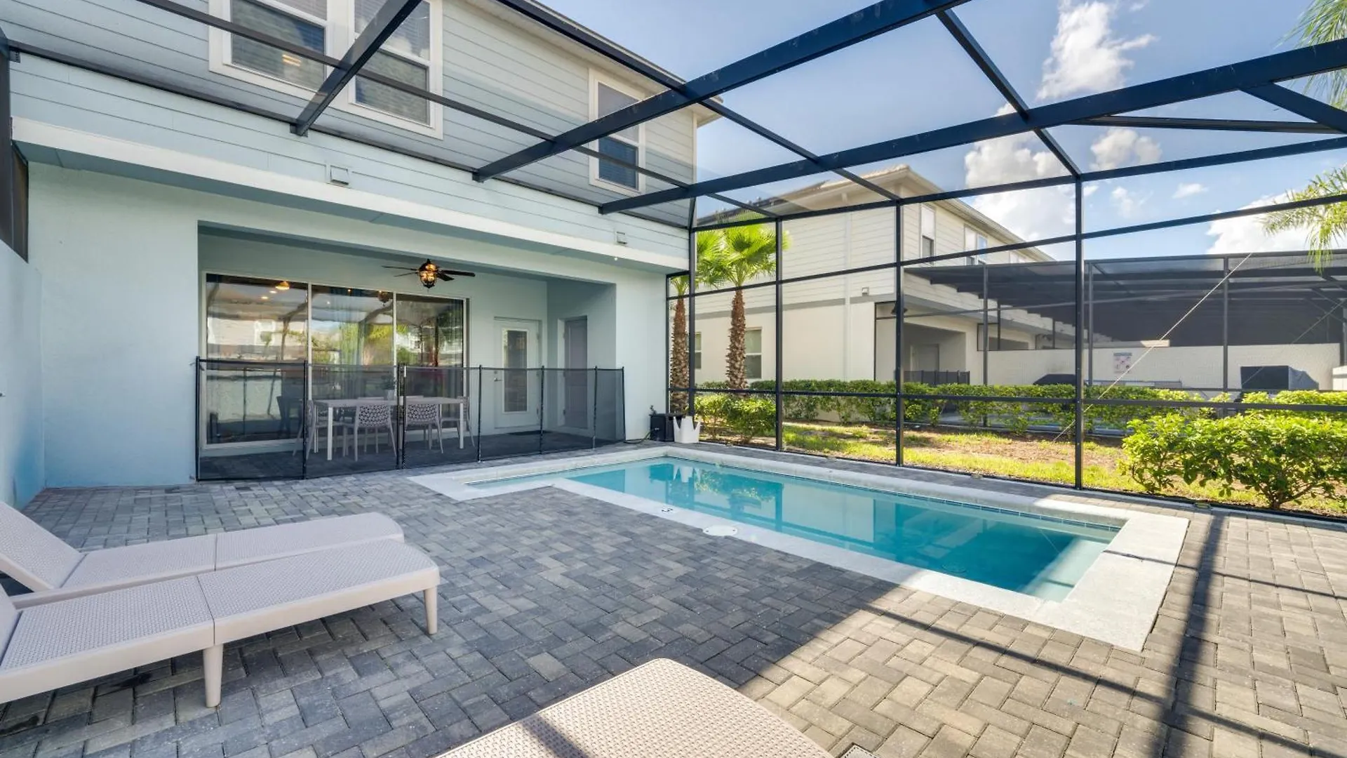 7 Mi To Disney Davenport Family Getaway With Pool! Holiday home