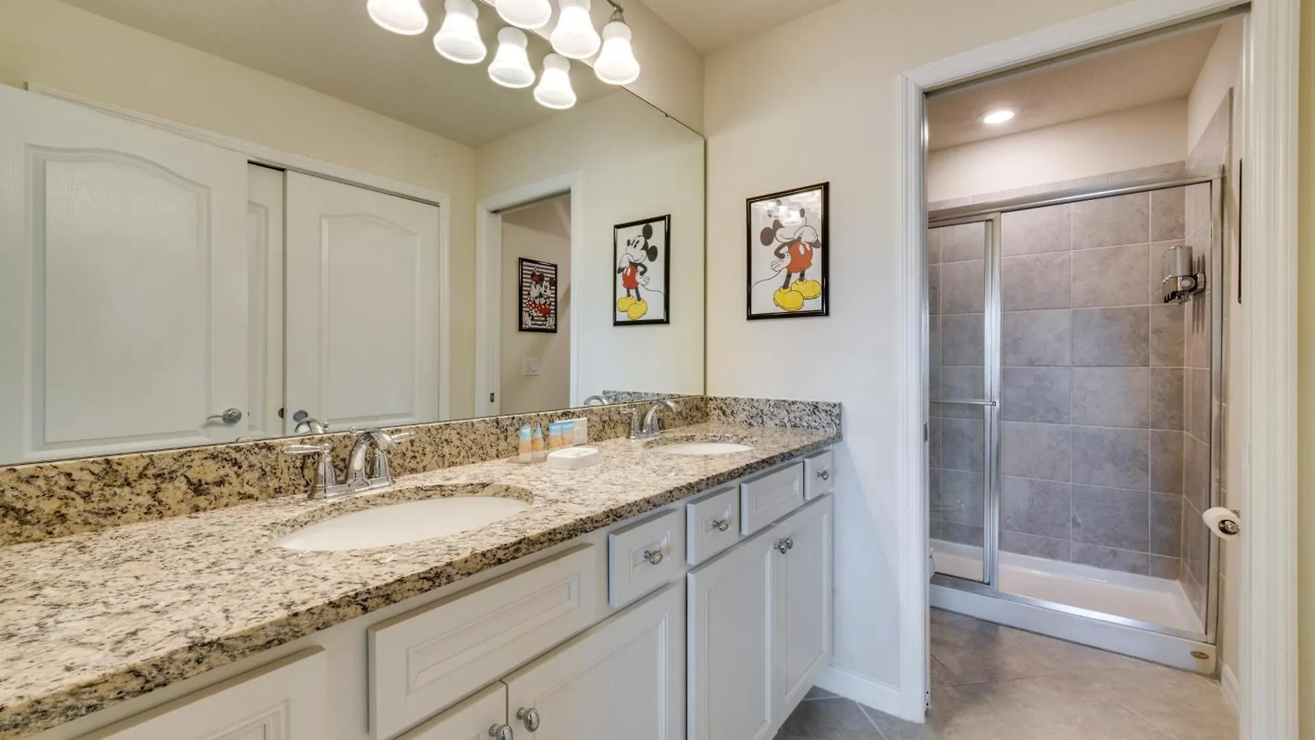 Holiday home 7 Mi To Disney Davenport Family Getaway With Pool!