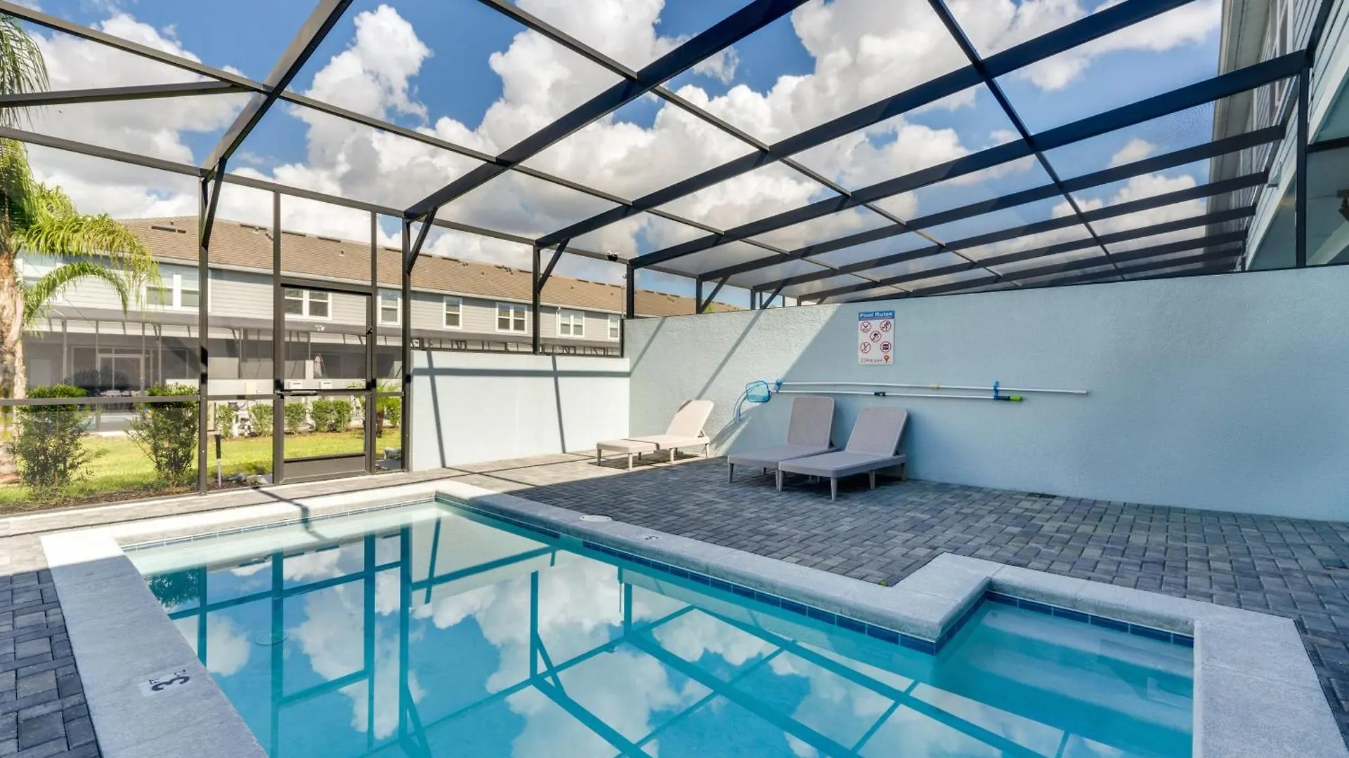 7 Mi To Disney Davenport Family Getaway With Pool! Holiday home