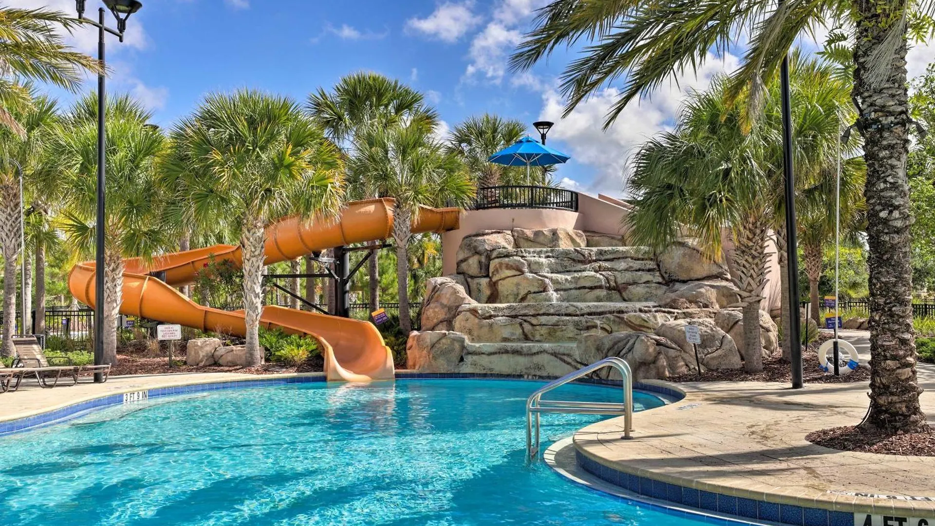 7 Mi To Disney Davenport Family Getaway With Pool! Holiday home